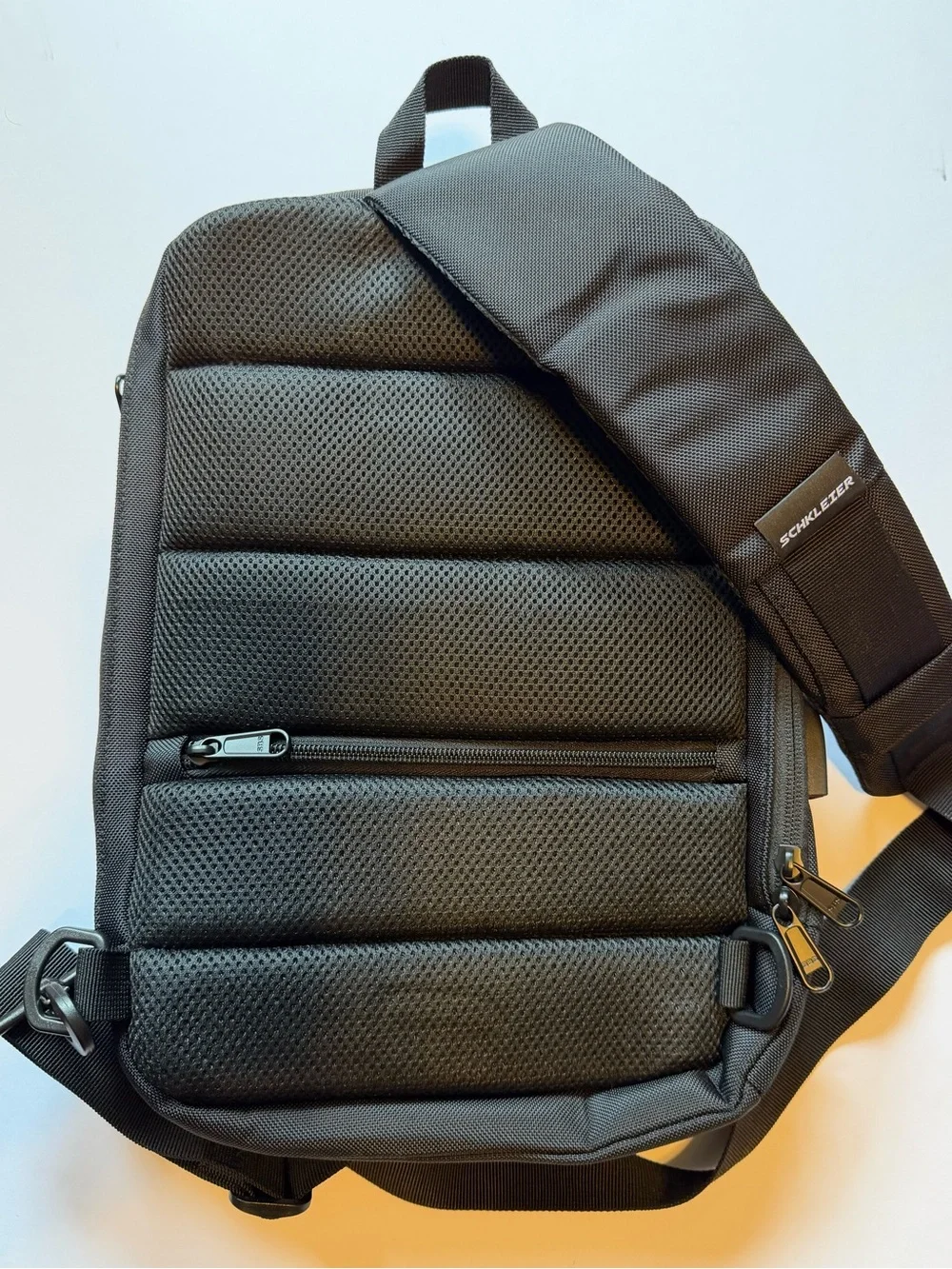 SCHKLEIER SLING BAG BLACK CROSSBODY ANTI THEFT USB BACKPACK LAPTOP EUC